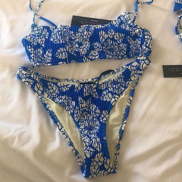 TRIANGL INESA CHEEKY ARIZONA LEAVES BIKINI NWT NO BAG - Picture 4 of 4